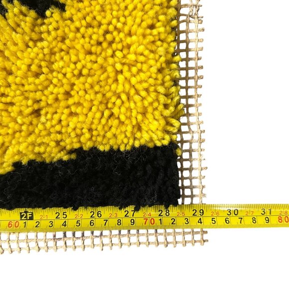 Vintage Latch Hook Rug Wall Hanging Sunset Sailboat 1970s Yellow Orange Brown - Picture 7 of 7